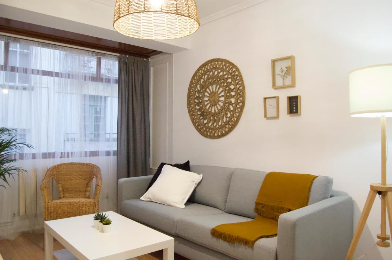 Apartamento Chanteiro I Ferrol Luaran gambar